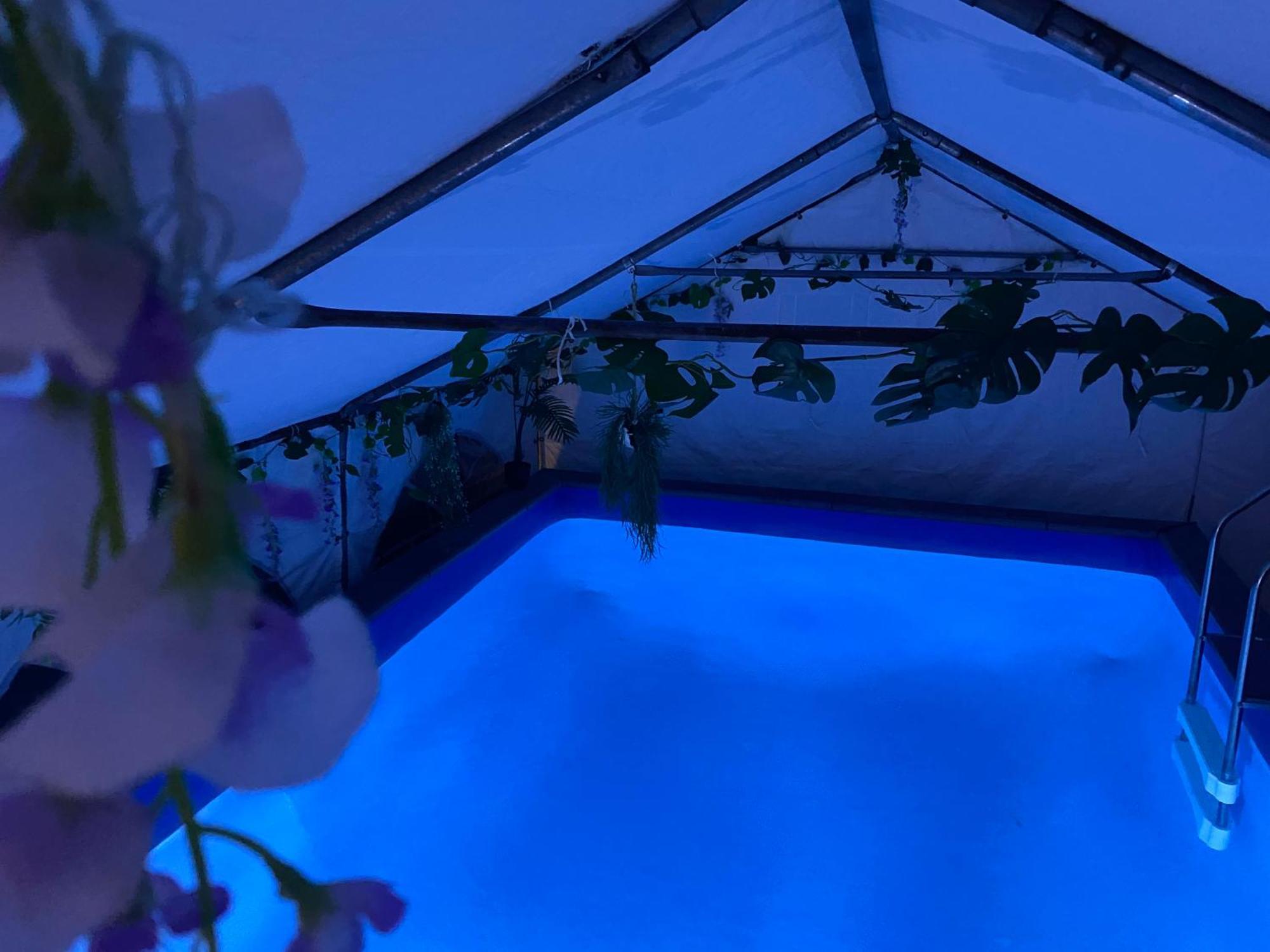 Secret Oasis: Island-inspired With Private Pool * Nottingham