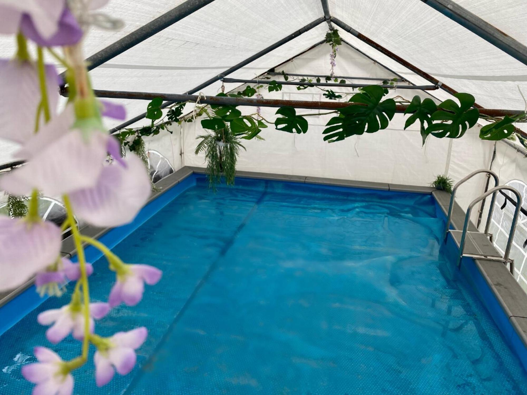 Guest house Secret Oasis: Island-inspired With Private Pool